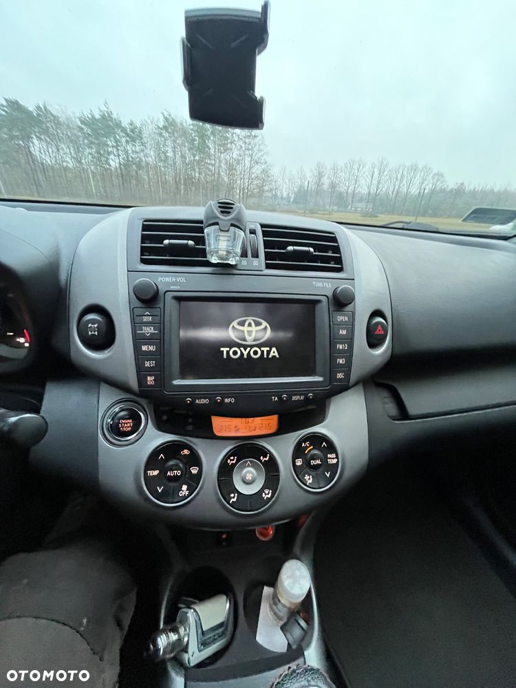 Toyota RAV4 - 20