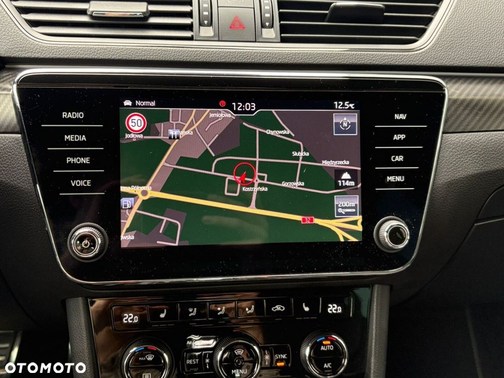 Skoda Superb 2.0 TSI Sportline DSG - 26