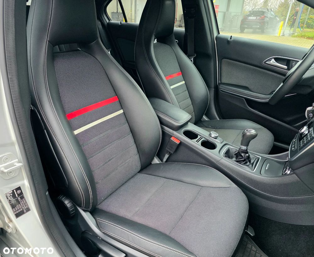 Mercedes-Benz Klasa A 200 (BlueEFFICIENCY) Style - 23