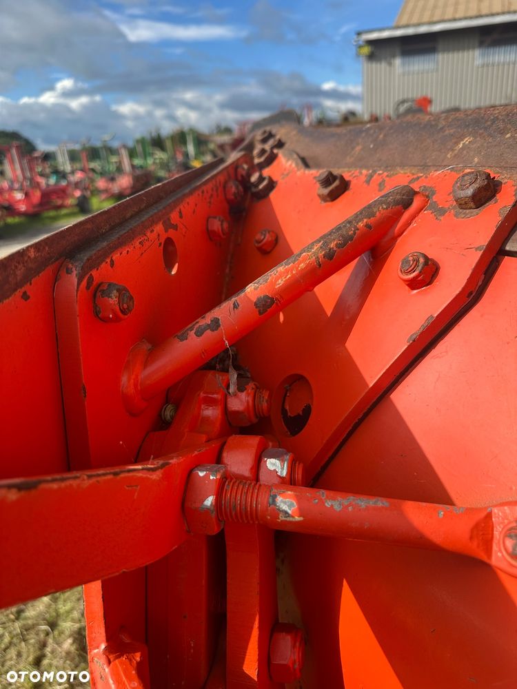 Kuhn Vari master 123 - 8