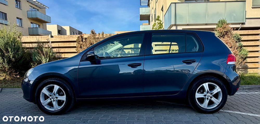 Volkswagen Golf - 10