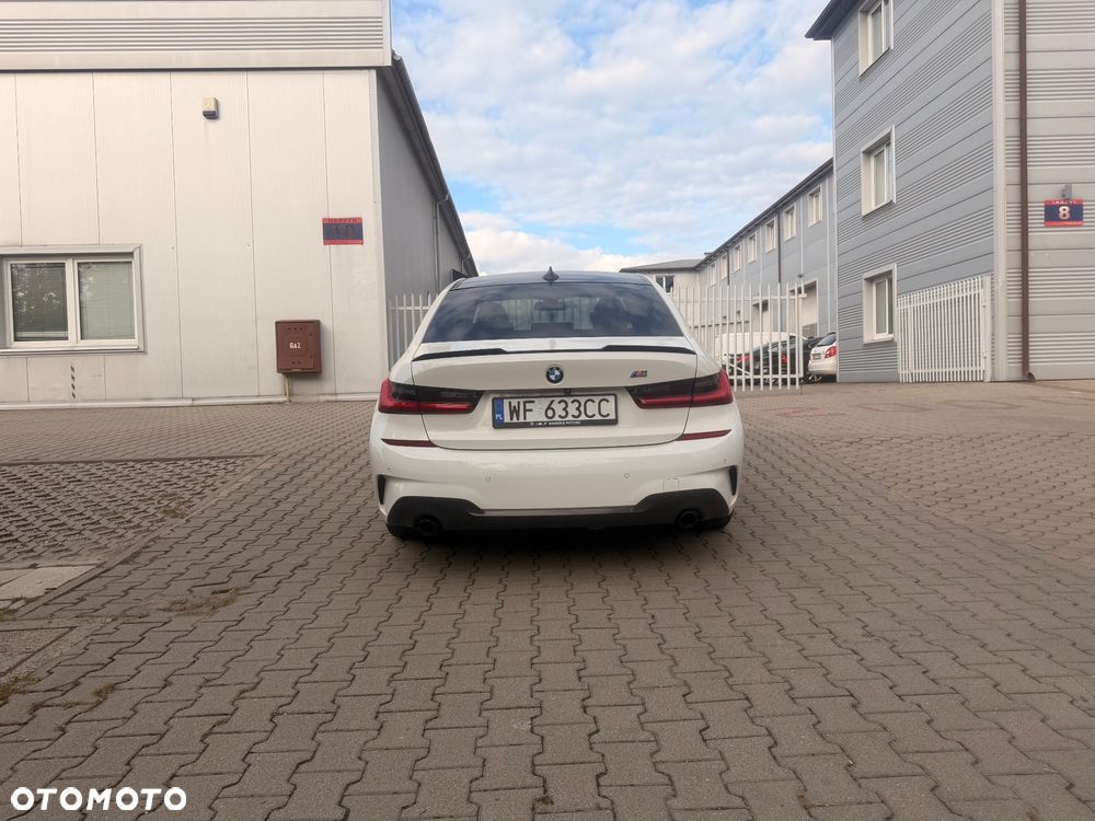 BMW Seria 3 318d M Sport - 4