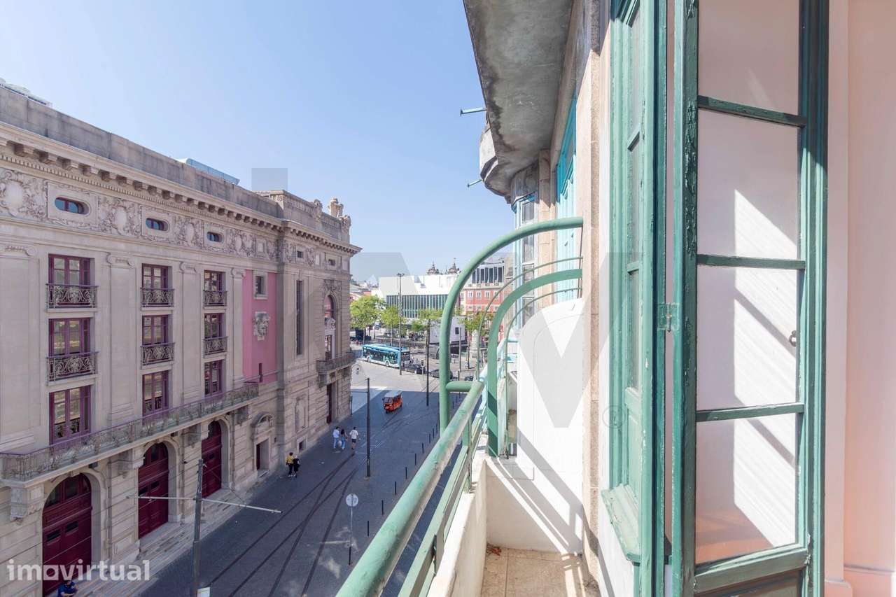 Apartamento T2+1 com excelente localização - Grande imagem: 2/44