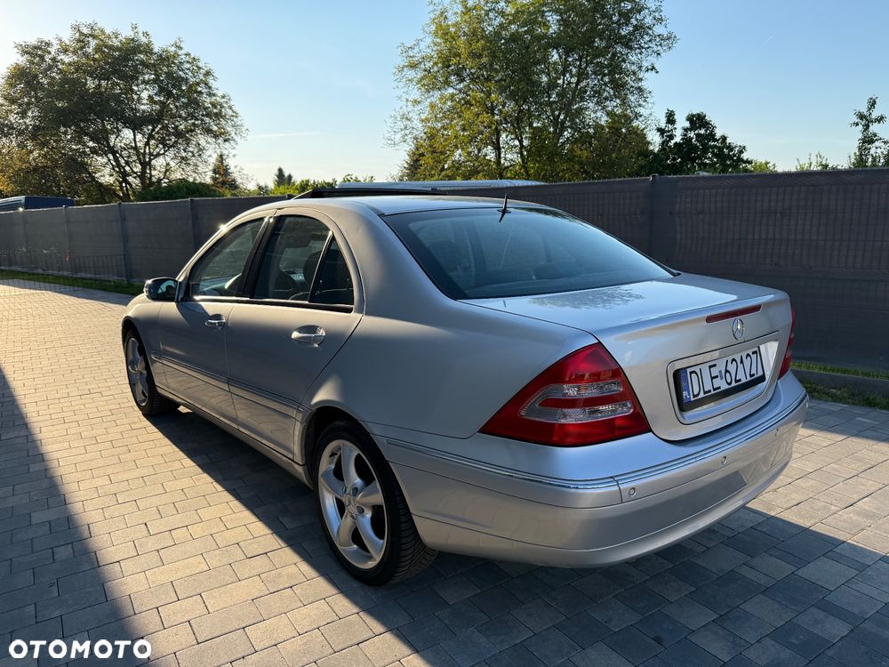 Mercedes-Benz Klasa C 320 Elegance - 6