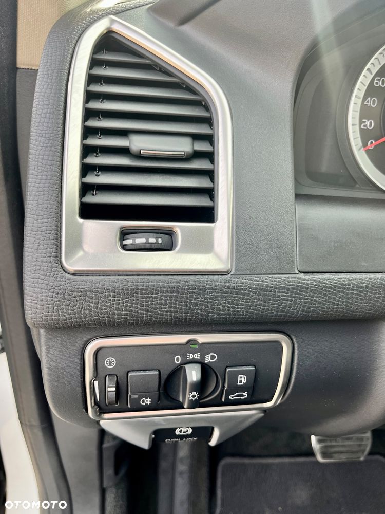 Volvo XC 60 - 14