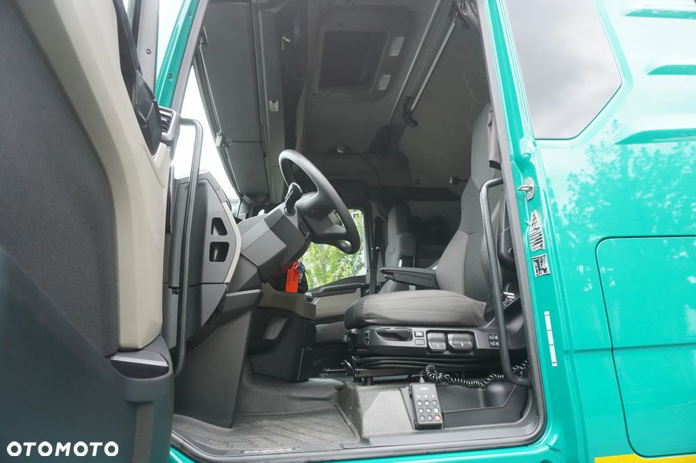 MAN TGX 18.470 / Zestaw / Przyczepa 19 EPAL / Firanka 19 EPAL / 2022 / Retarder / 15 sztuk - 25