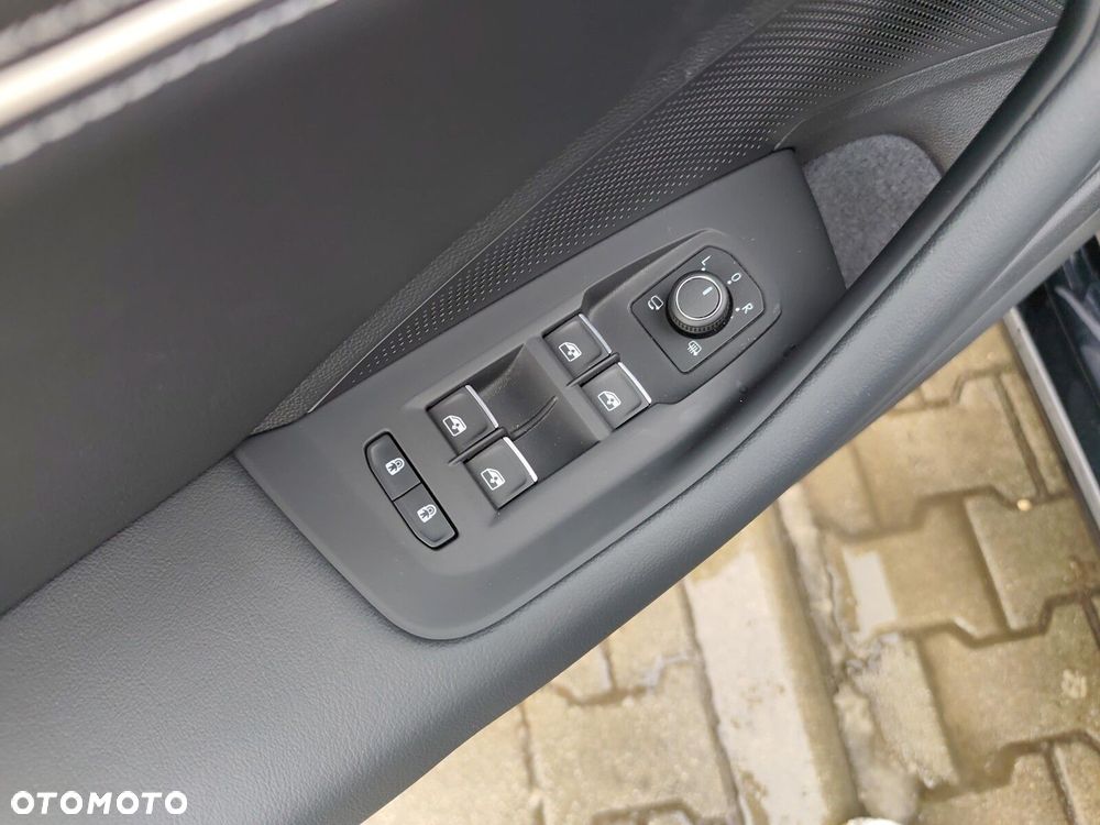 Volkswagen Passat - 13