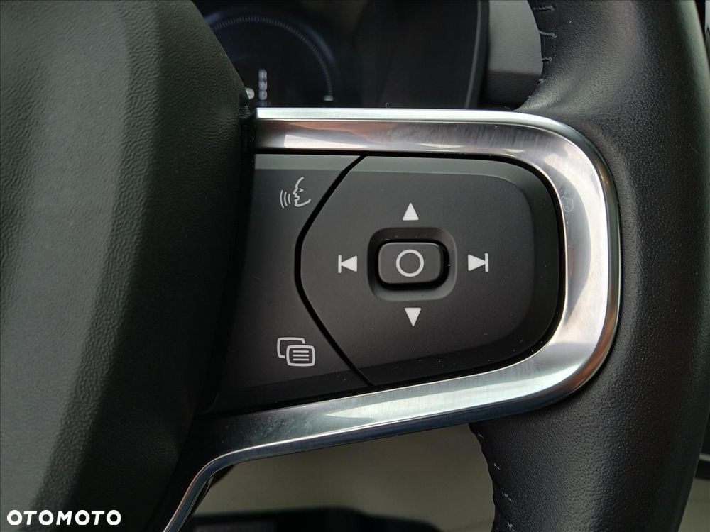 Volvo XC 40 - 31