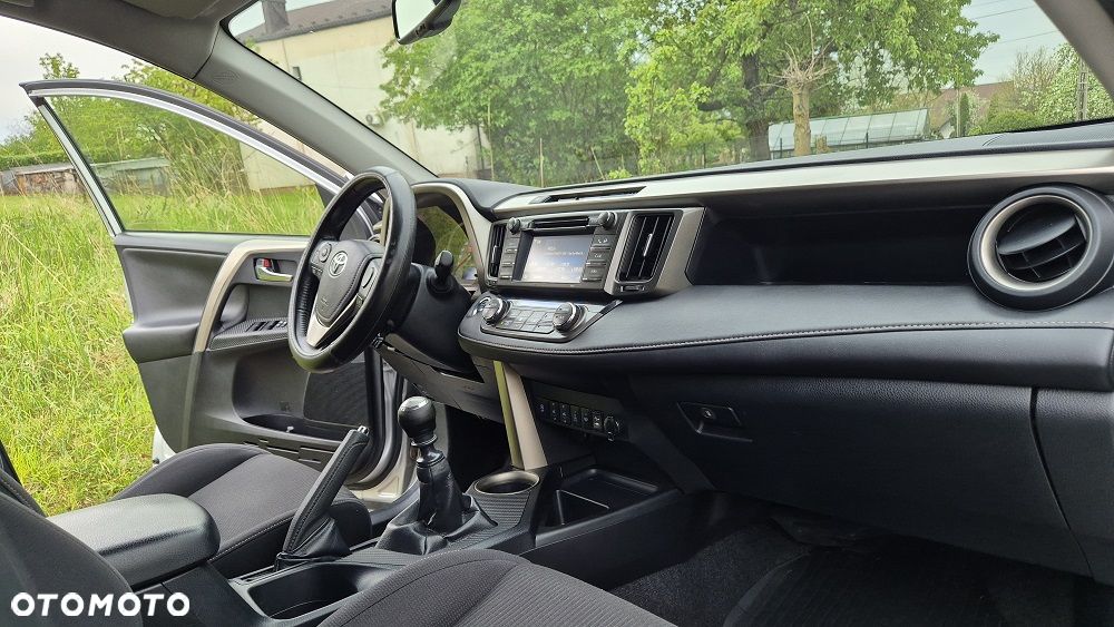 Toyota RAV4 2.0 D-4D Premium - 7