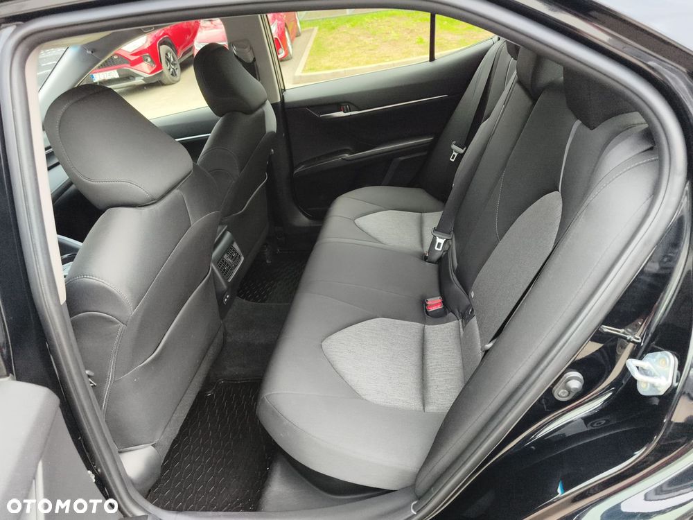 Toyota Camry 2.5 Hybrid Comfort CVT - 13