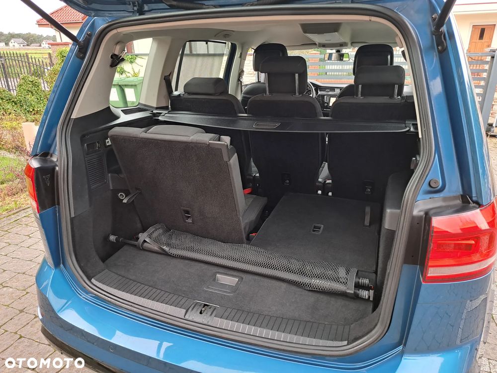 Volkswagen Touran 2.0 TDI SCR (BlueMotion Technology) DSG Highline - 24