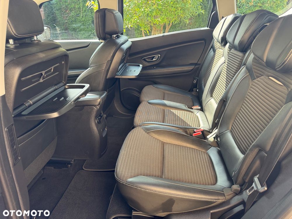 Renault Grand Scenic Energy TCe 130 S&S Bose Edition - 11