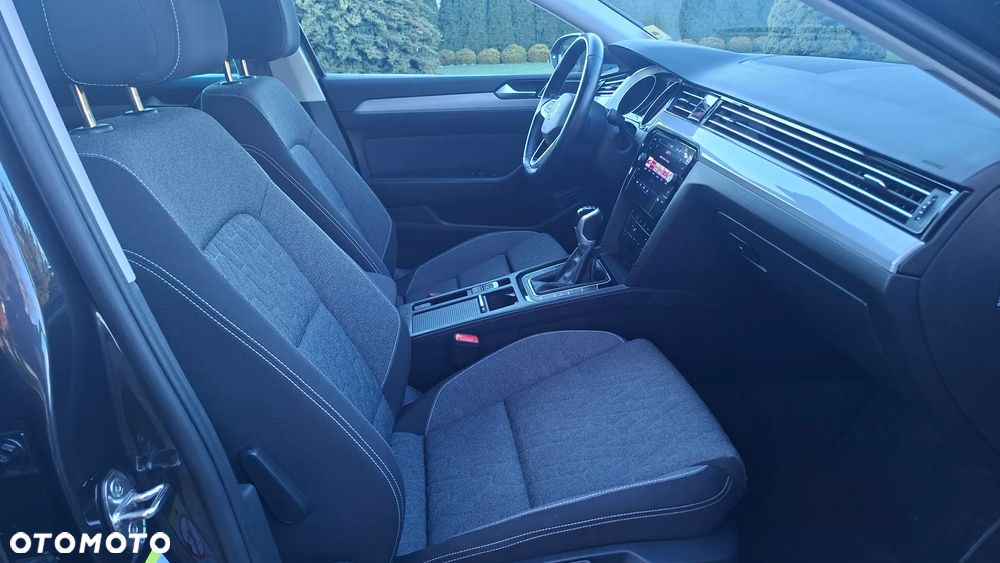 Volkswagen Passat 2.0 TDI EVO Business - 17