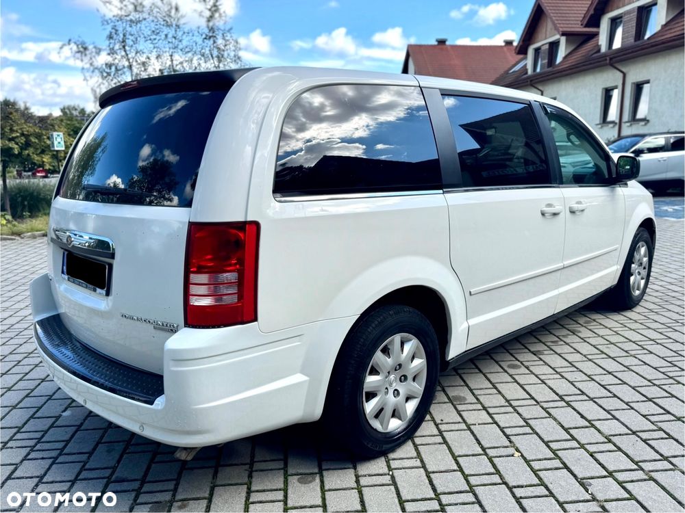 Chrysler Town & Country 3.3 LX - 3