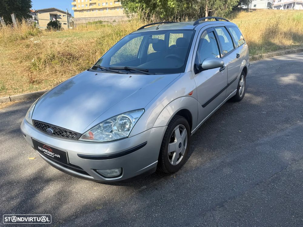 Ford Focus 1.4 Ambiente - 2