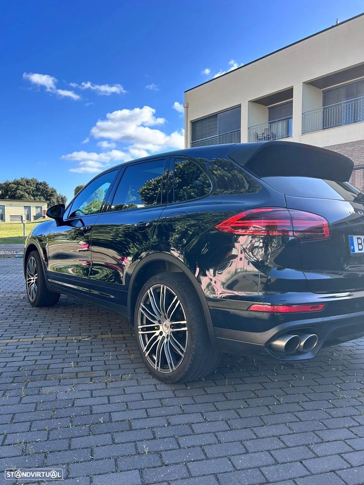 Porsche Cayenne S E-Hybrid - 7