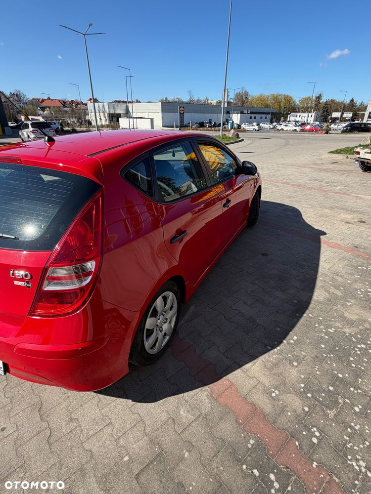 Hyundai i30 1.4 Classic + - 4