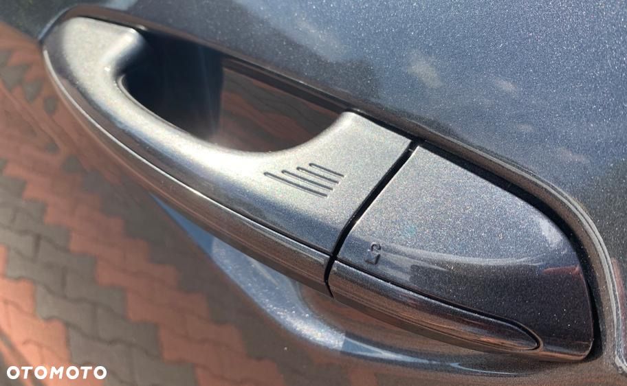 Ford Galaxy 2.0 EcoBlue S&S TITANIUM - 21