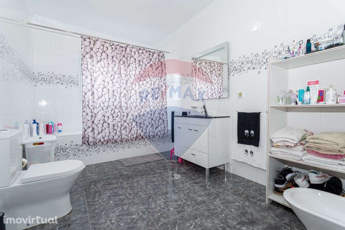 Moradia T2 para venda - Grande imagem: 2/30