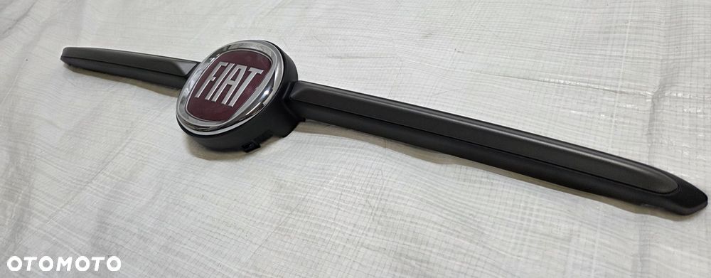 GRILL EMBLEMAT ZNACZEK LISTWA FIAT 500 X LIFT 735692166 735709516 NOWY oryg - 4