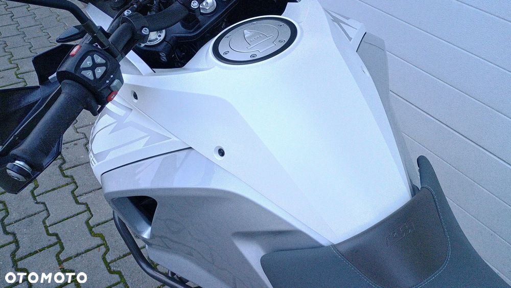 KTM Super Adventure - 9