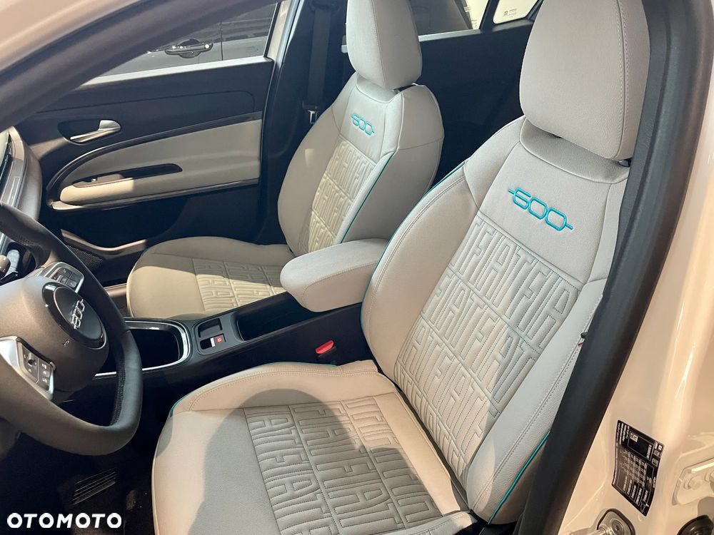 Fiat 600 1.2 Turbo Hybrid La Prima eDCT - 7