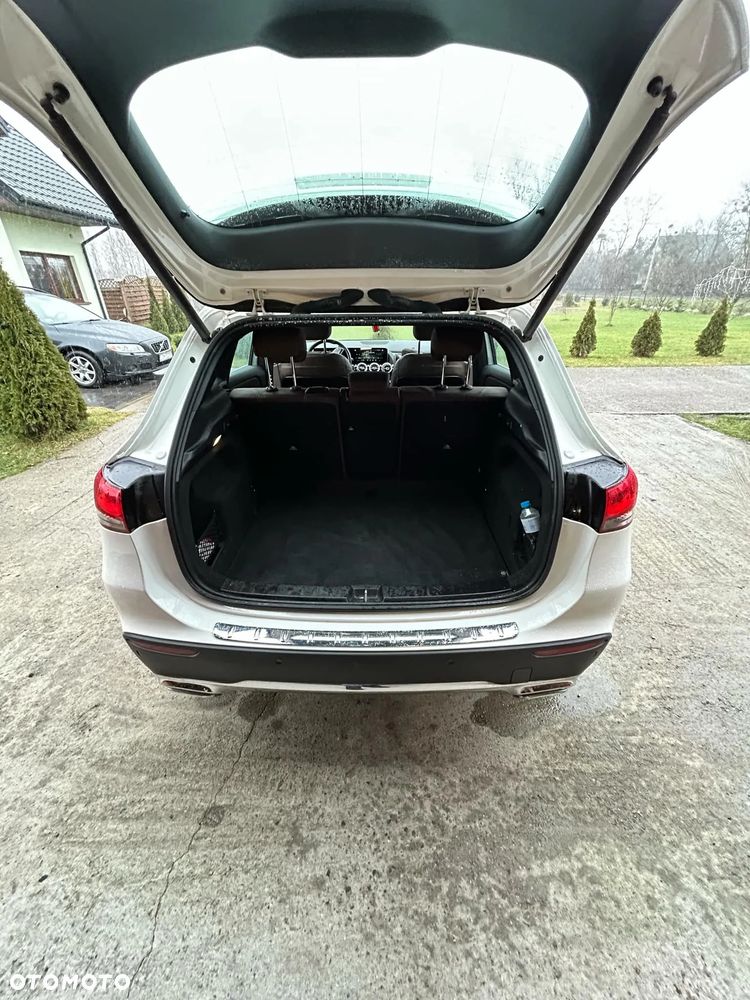 Mercedes-Benz GLA 200 Business Edition - 6