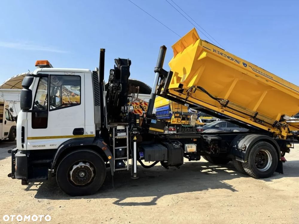 Iveco 180 E 25