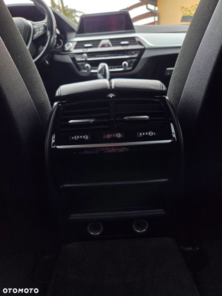 BMW Seria 5 520d - 9