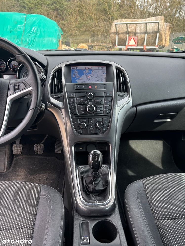 Opel Astra 1.7 CDTI DPF NAVI - 12