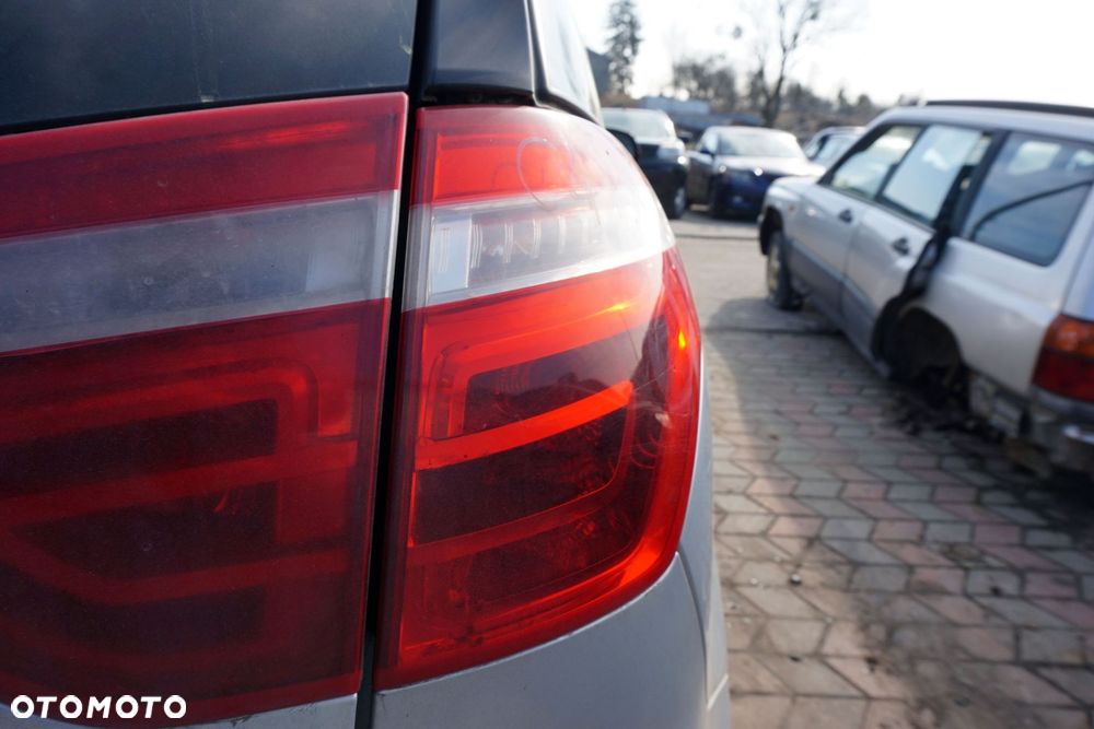 LAMPA TYLNA PRAWA C4 PICASSO I  CITROEN 2006-2010 - 3