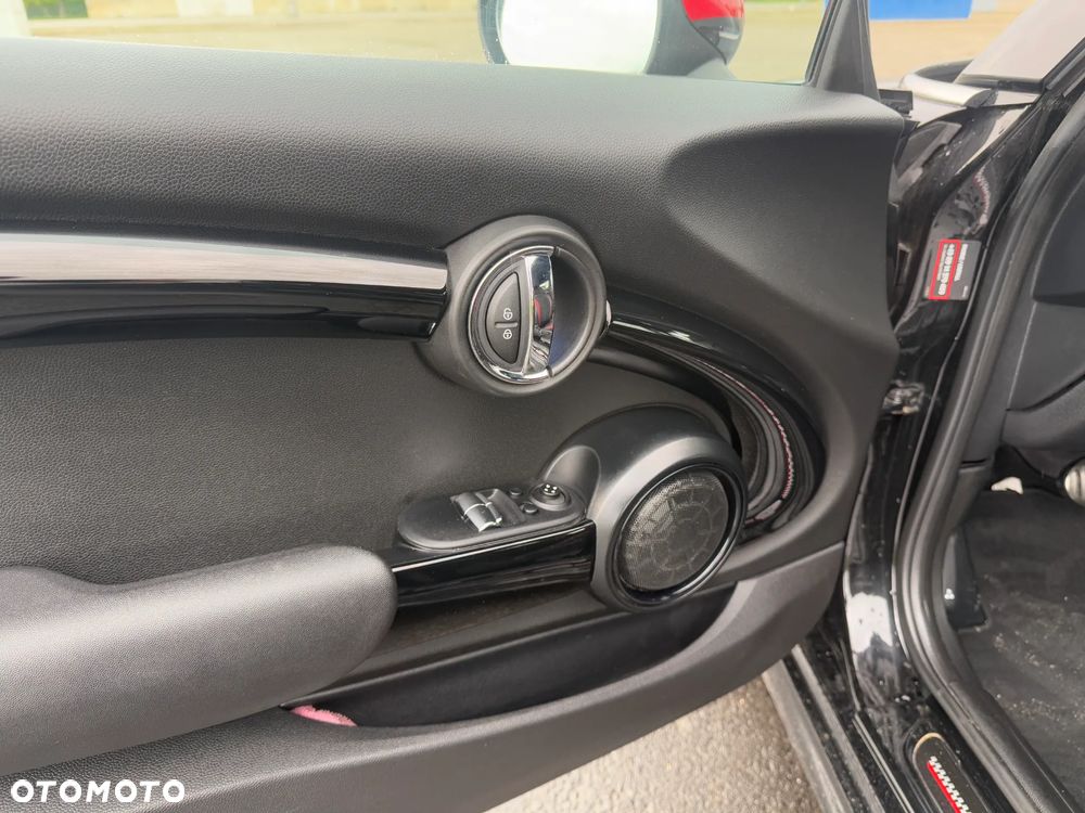 MINI John Cooper Works - 10