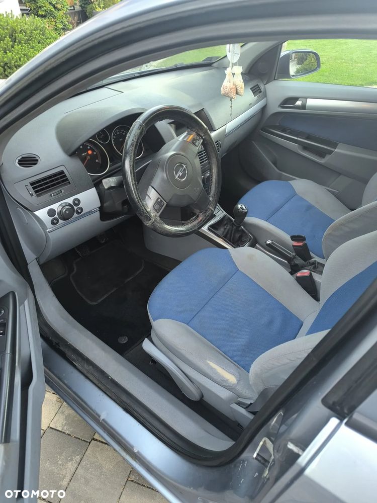 Opel Astra 1.7 CDTI - 2