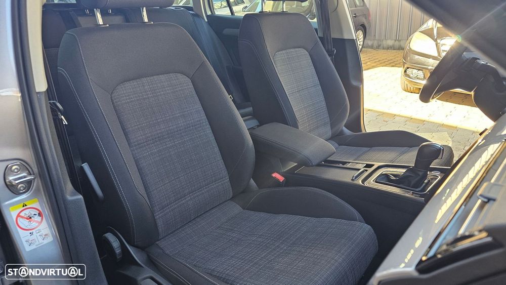 VW Passat Variant 2.0 TDi Business DSG - 10