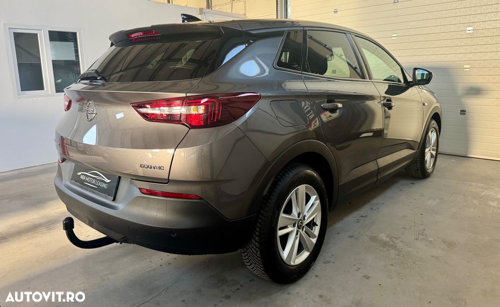 Opel Grandland X 1.2 Start/Stop Business Edition - 4