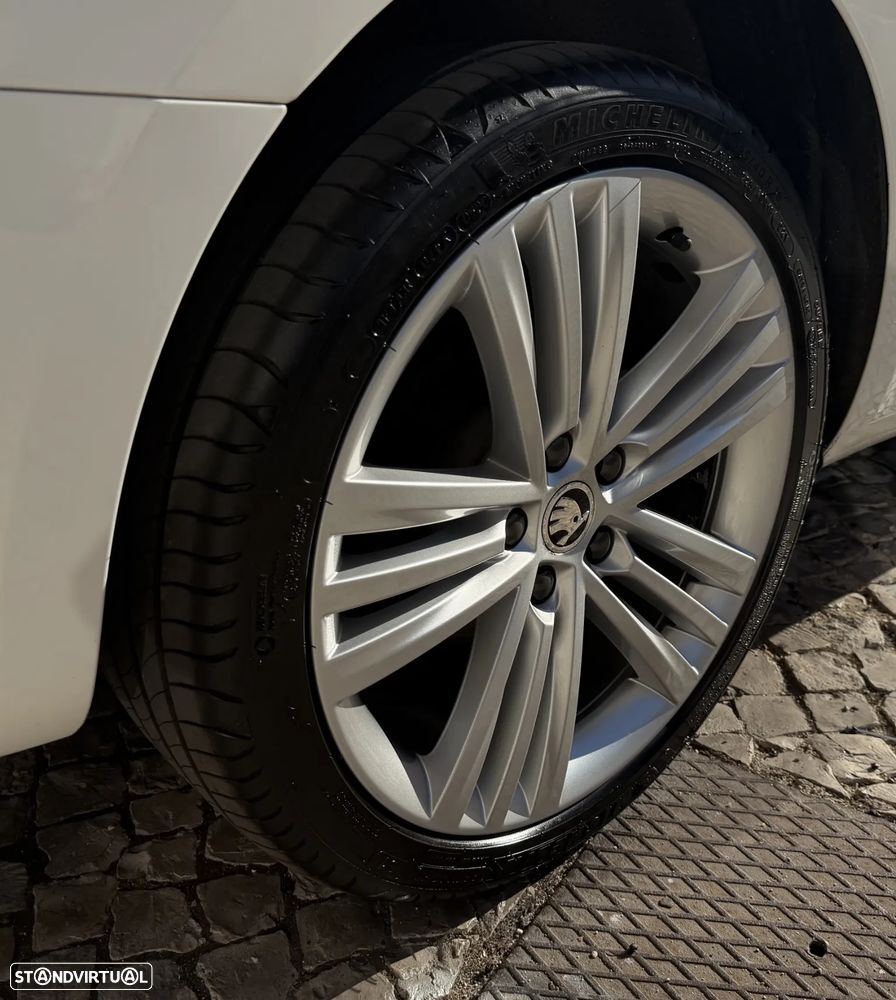 Skoda Superb Break 1.6 TDI Elegance Greenline - 4