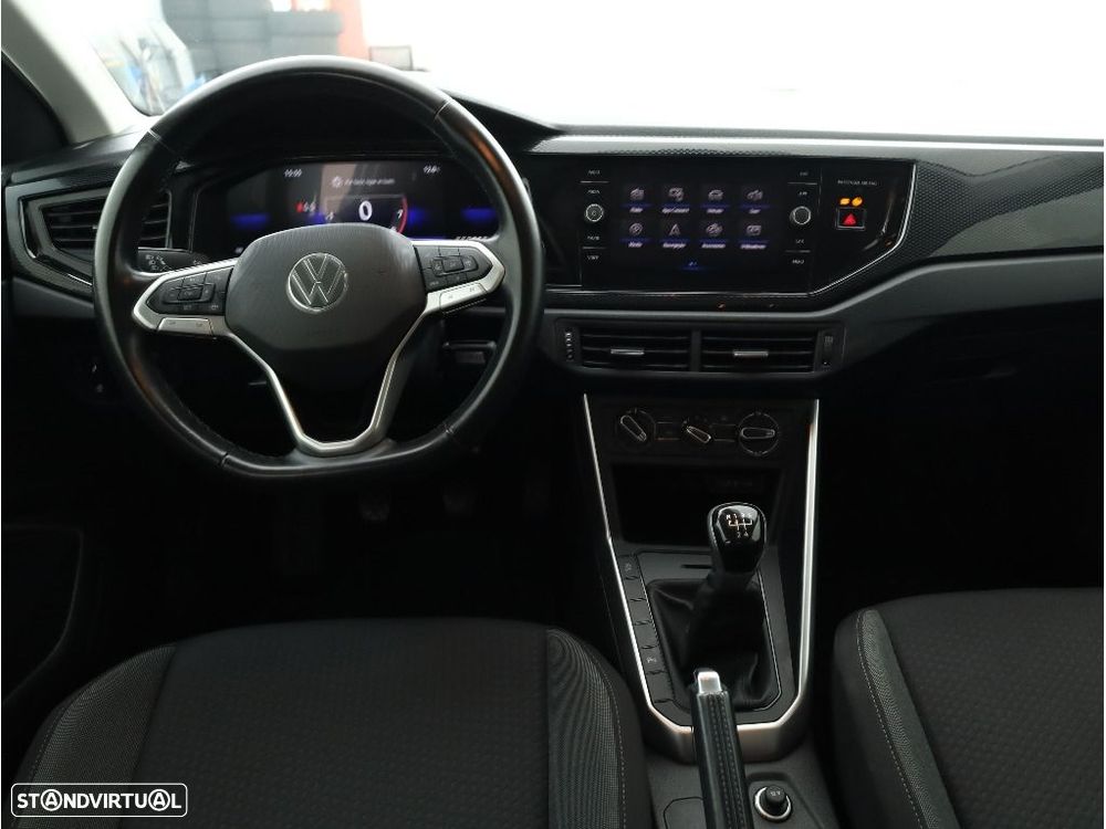 VW Polo 1.0 TSI Urban - 18