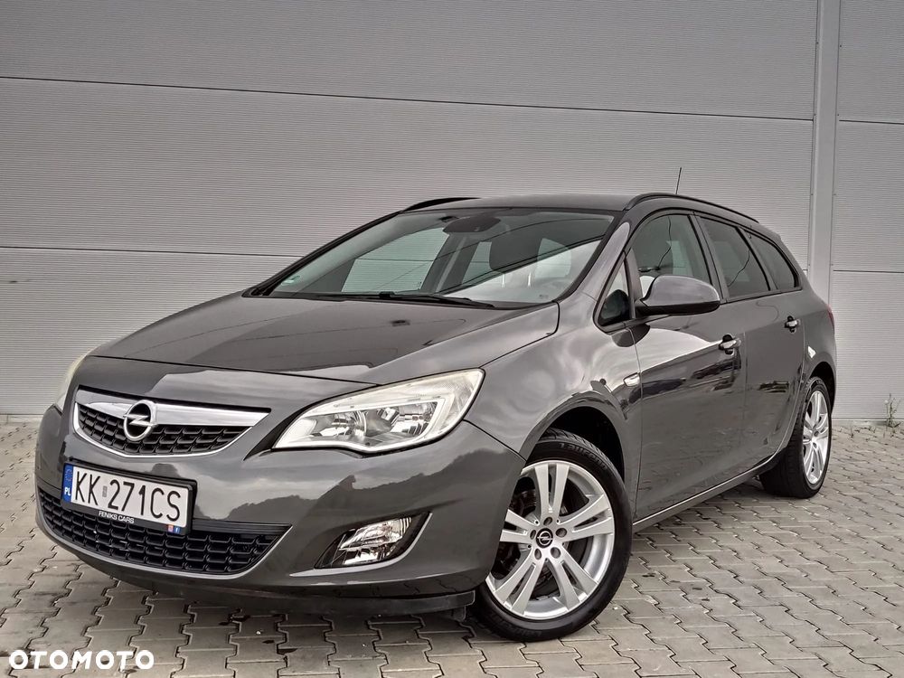 Opel Astra 1.4 Turbo Exklusiv - 1