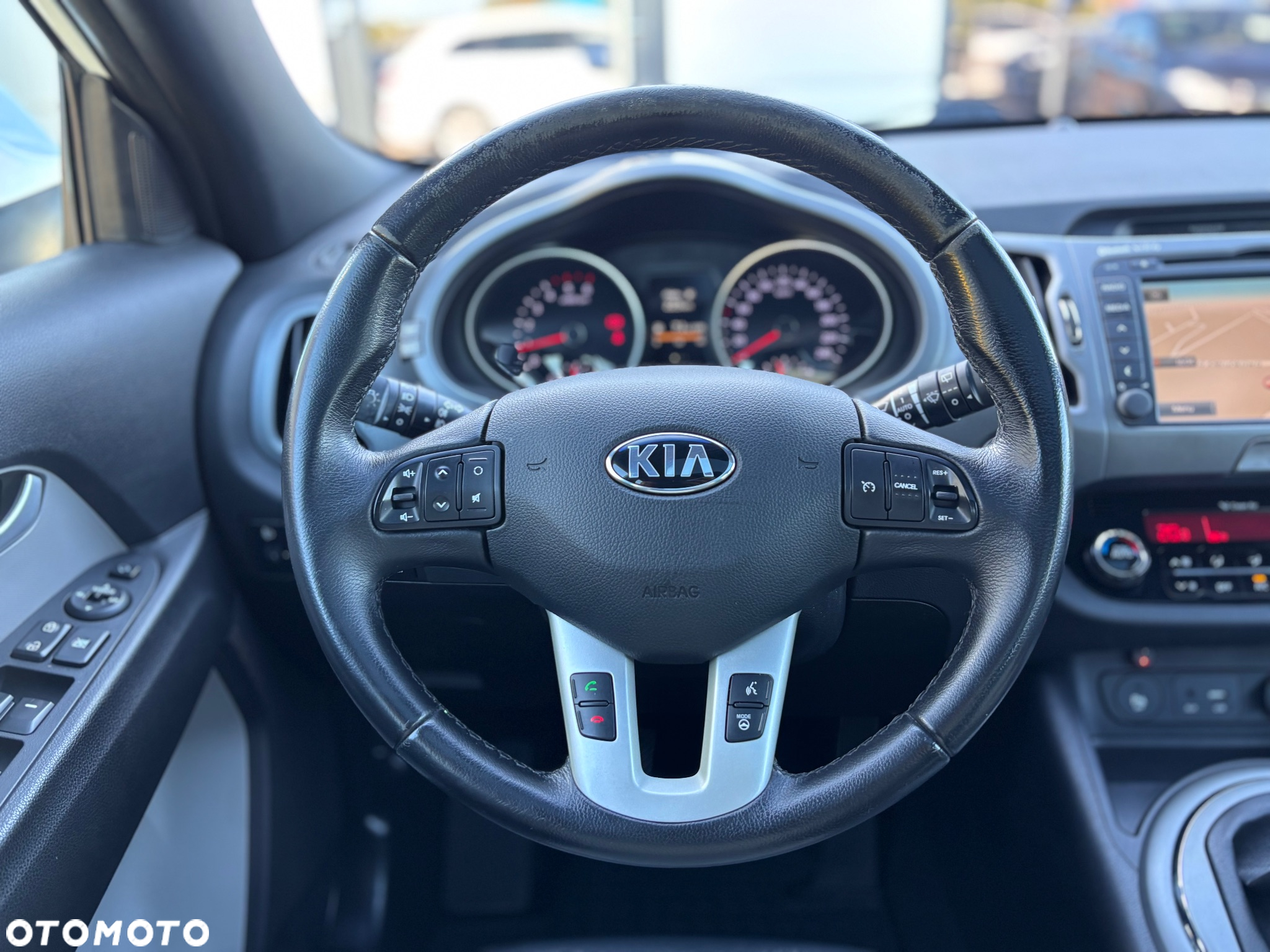 Kia Sportage - 10
