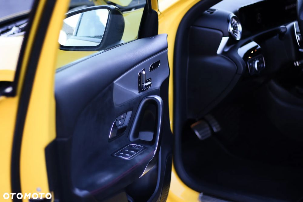 Mercedes-Benz Klasa A 35 AMG 4-Matic 7G-DCT - 10