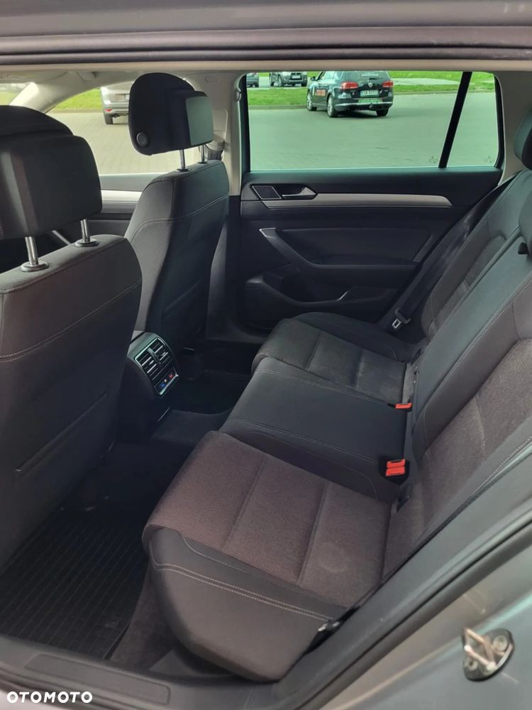 Volkswagen Passat 2.0 TDI BMT Comfortline DSG - 10