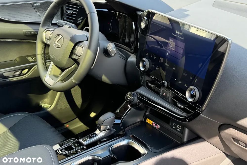 Lexus NX 350h Omotenashi AWD - 23
