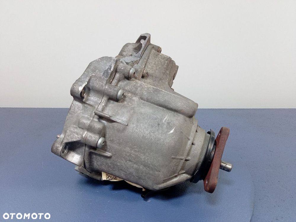 BMW 7 G11 G12 REDUKTOR ROZDZIELACZ NAPĘDU 8673712 - 4