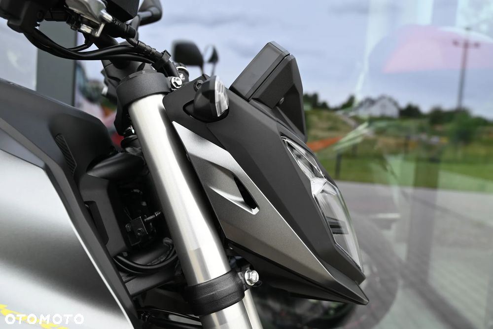 Honda Hornet - 28