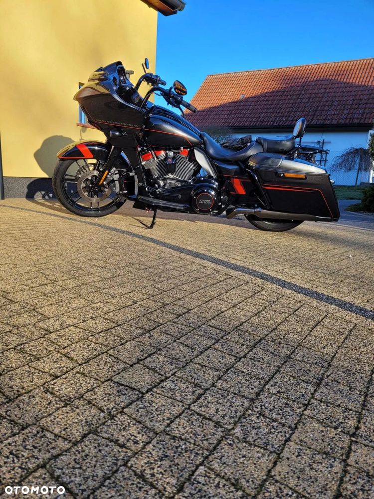 Harley-Davidson Touring Road Glide - 6