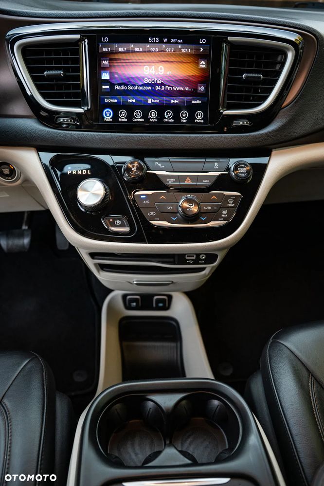 Chrysler Pacifica - 18