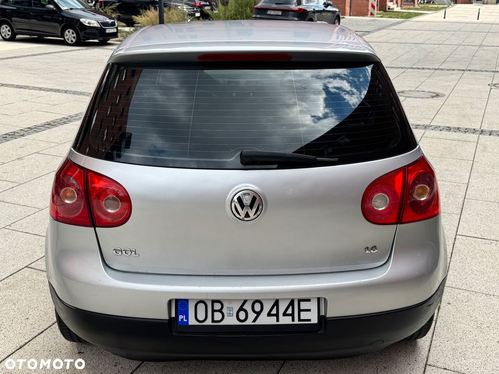 Volkswagen Golf 1.6 Comfortline - 4
