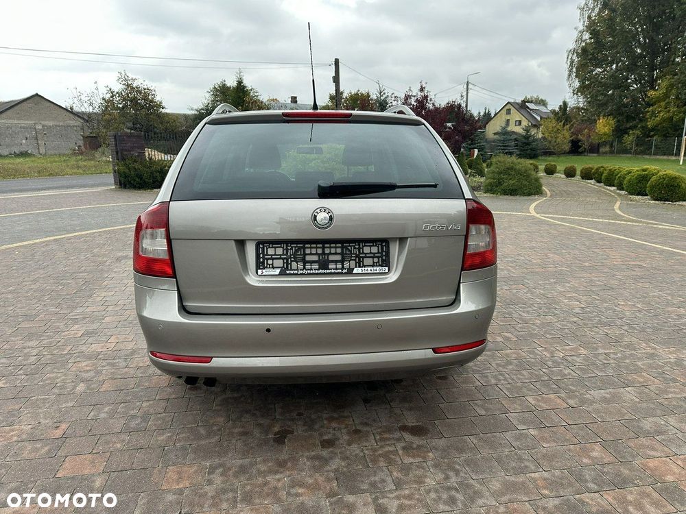 Skoda Octavia - 8