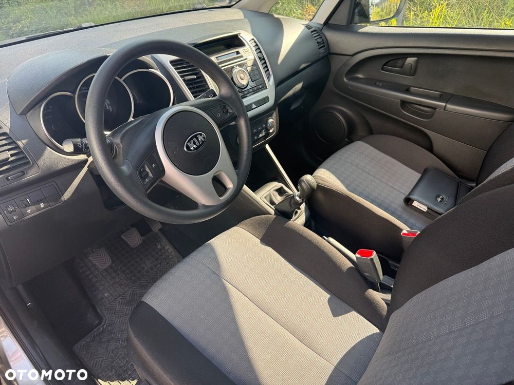 Kia Venga - 3