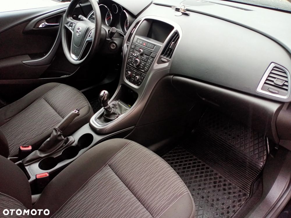 Opel Astra - 9